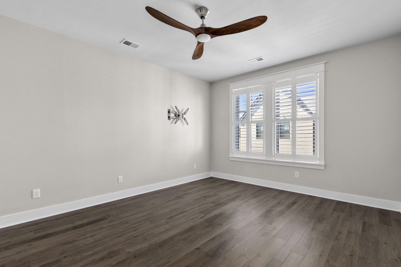 1623 Florentia Street Photo 32