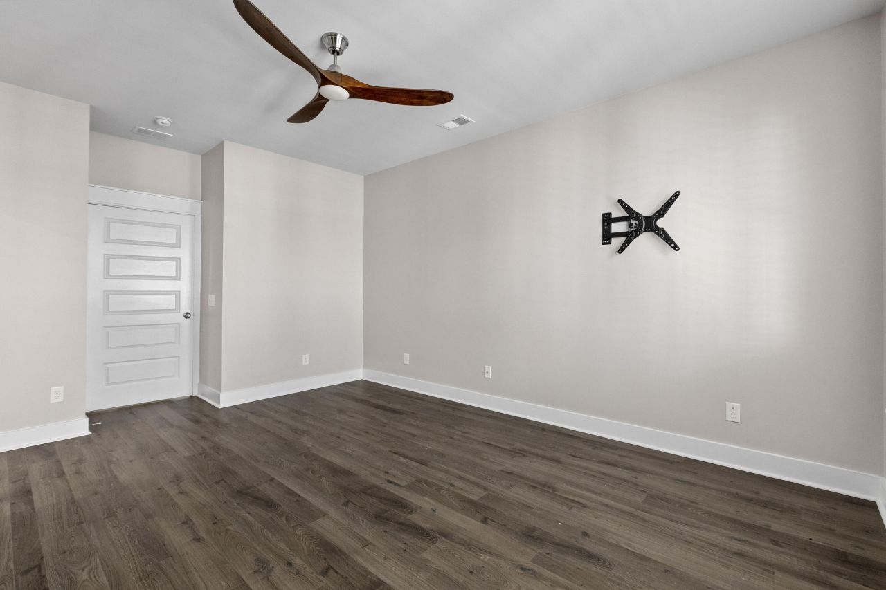 1623 Florentia Street Photo 35