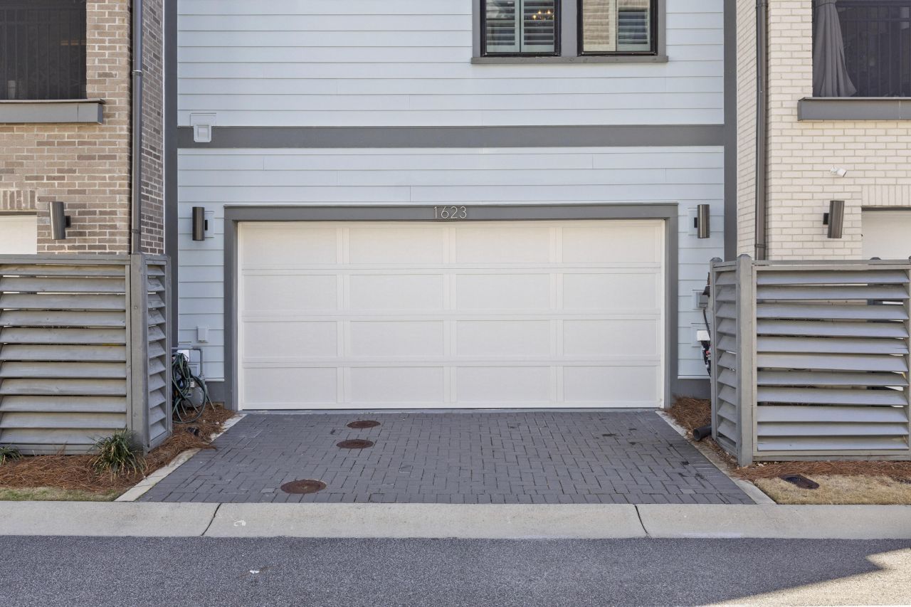 1623 Florentia Street Photo 42