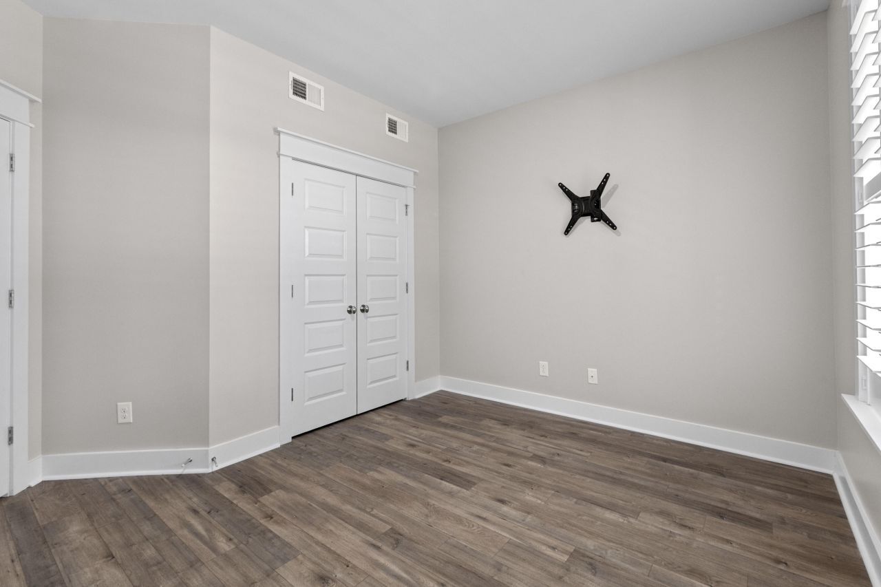 1623 Florentia Street Photo 5