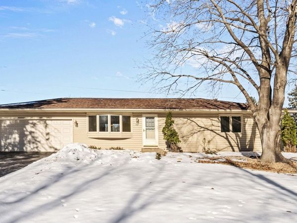 727 Terrace Drive, Roseville, MN 55113