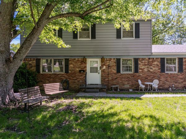 1908 N Alden Road, Muncie, IN 47304