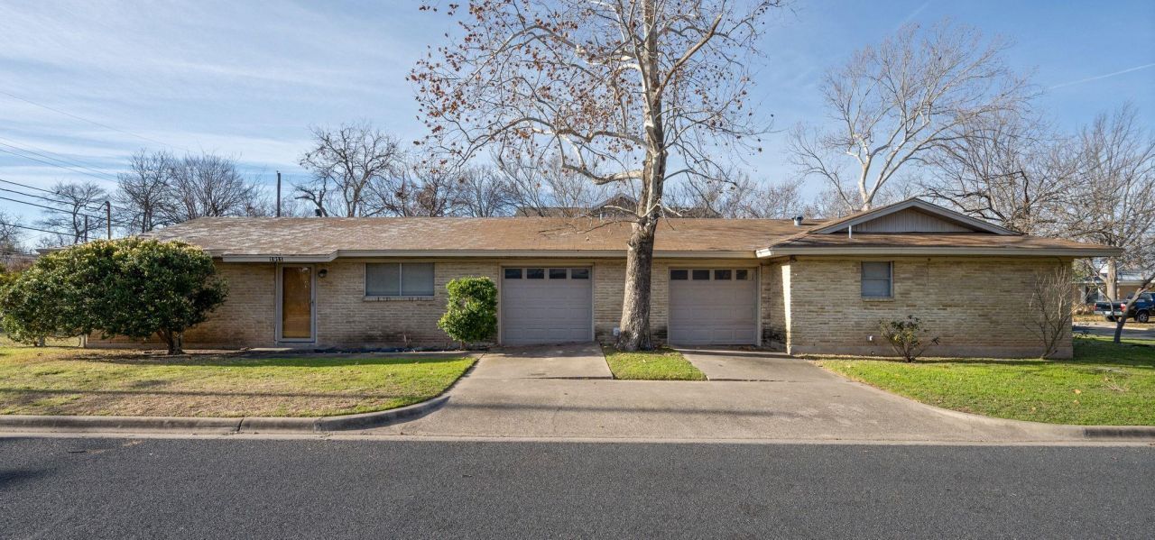 1911 Barbara St, Austin, TX 78757 Main Photo