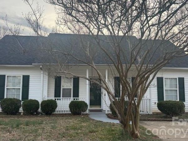 1917 Nigel Court , Charlotte, NC 28213