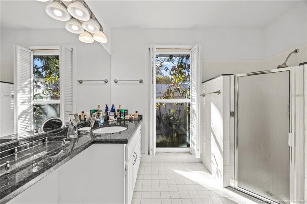 571 NE Town Terrace, Jensen Beach, FL 34957 Photo