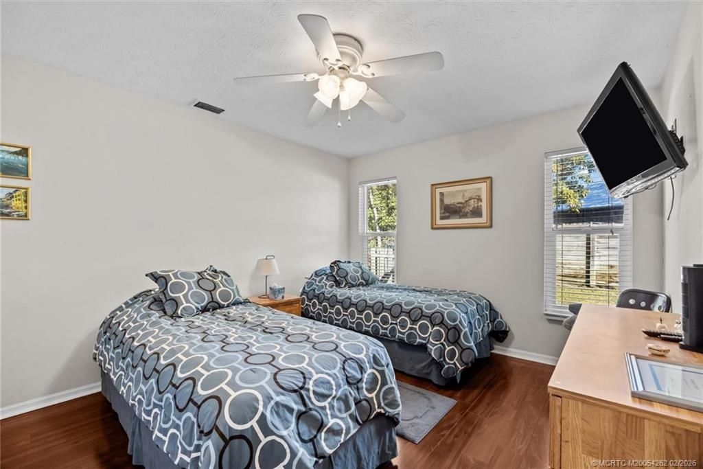 571 NE Town Terrace, Jensen Beach, FL 34957 Photo