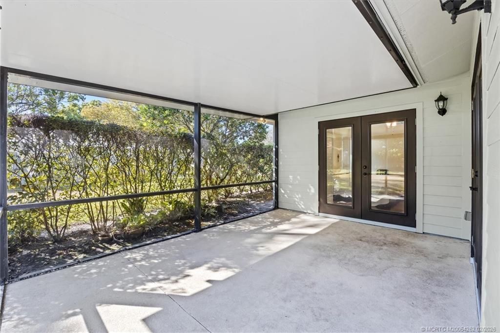 571 NE Town Terrace, Jensen Beach, FL 34957 Photo