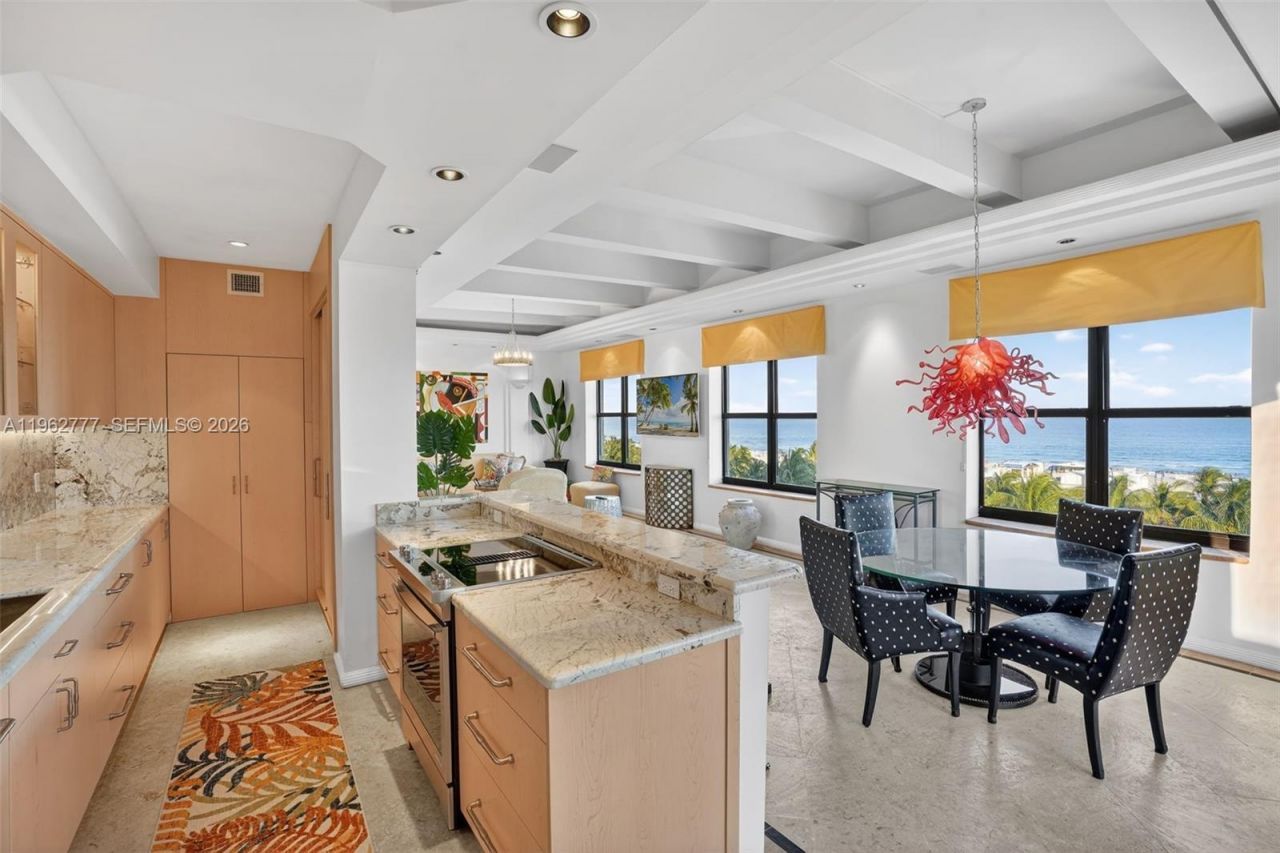 1330 Ocean Dr, Unit R7C, Miami Beach, FL 33139 Photo