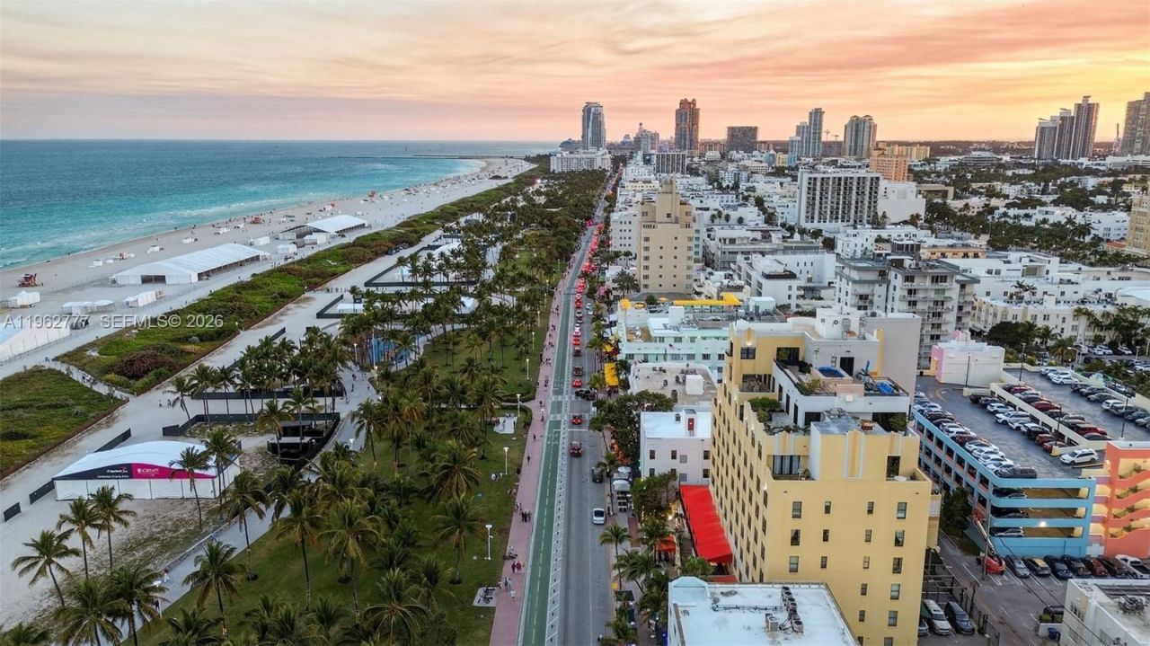 1330 Ocean Dr, Unit R7C, Miami Beach, FL 33139 Photo