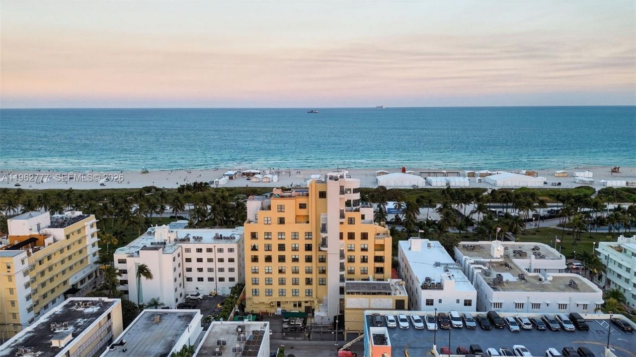 1330 Ocean Dr, Unit R7C, Miami Beach, FL 33139 Photo