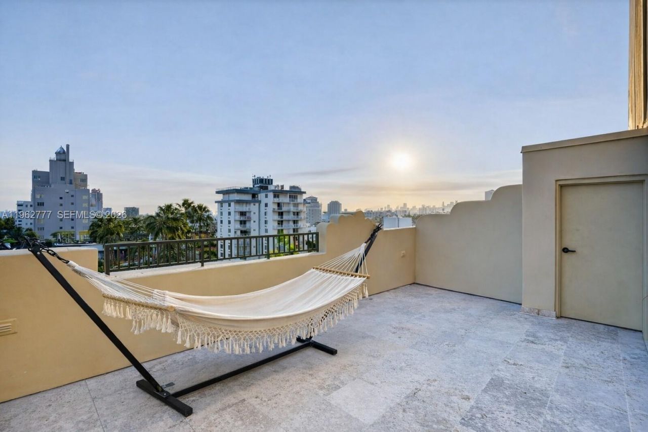 1330 Ocean Dr, Unit R7C, Miami Beach, FL 33139 Photo