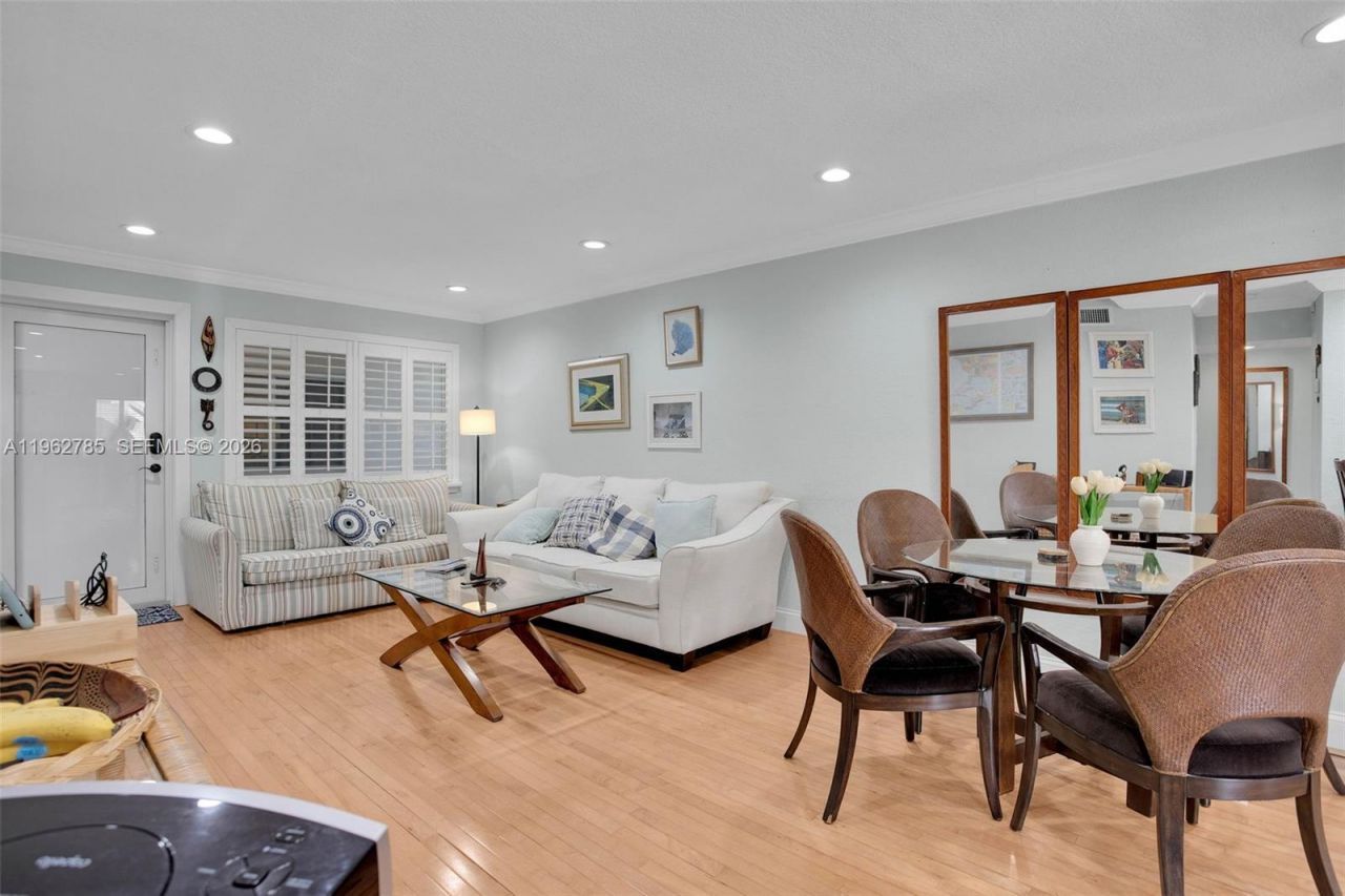 1446 Hayes St , Unit 9, Hollywood, FL 33020 Photo