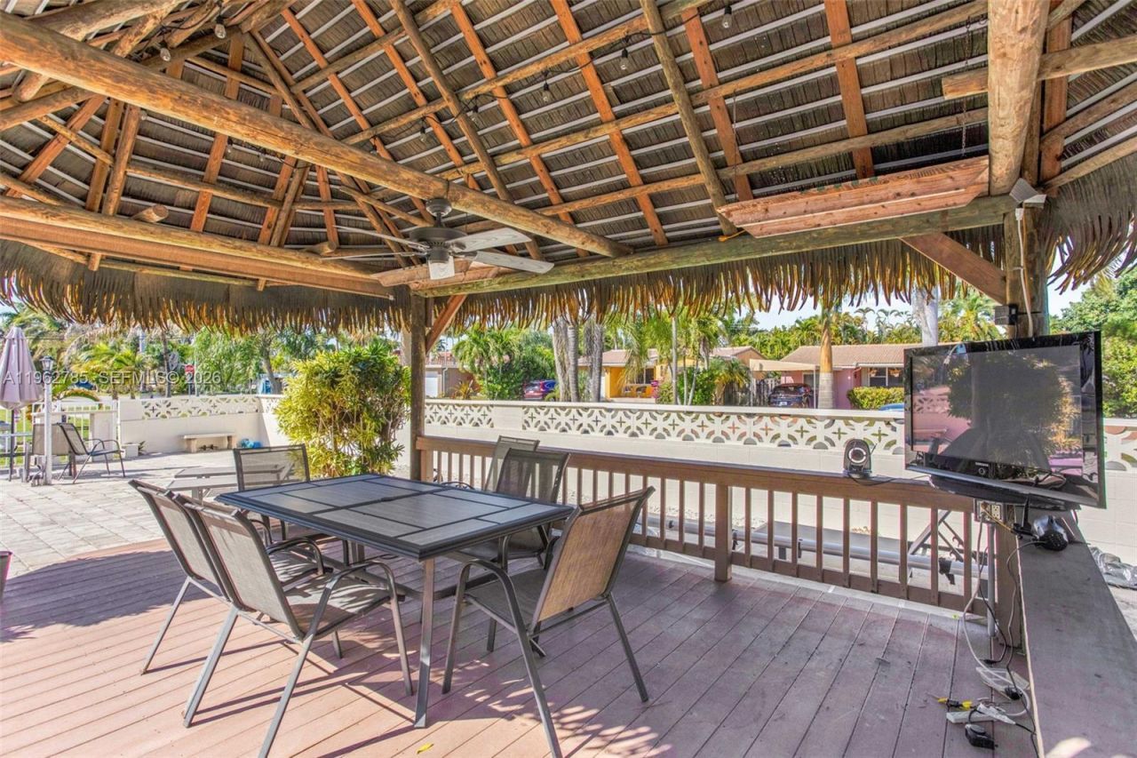 1446 Hayes St , Unit 9, Hollywood, FL 33020 Photo