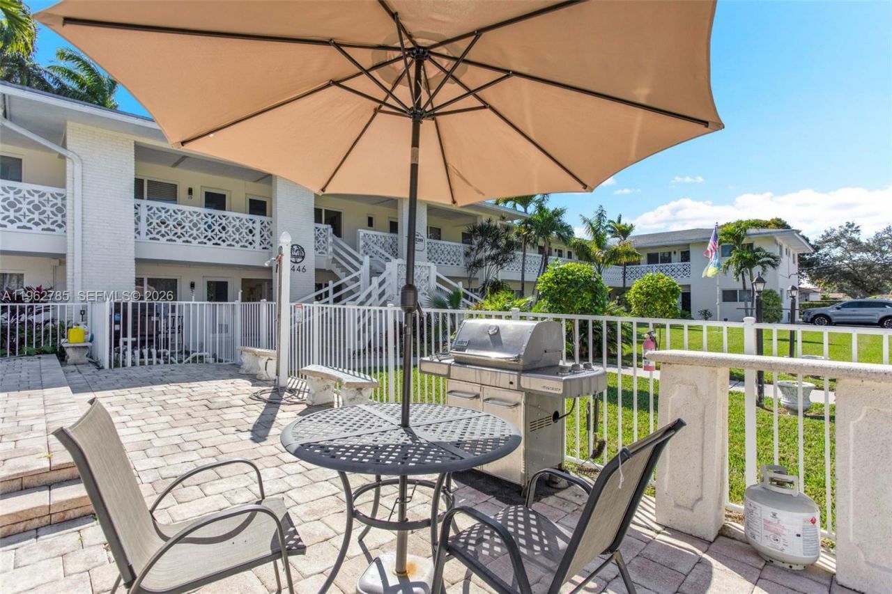 1446 Hayes St , Unit 9, Hollywood, FL 33020 Photo