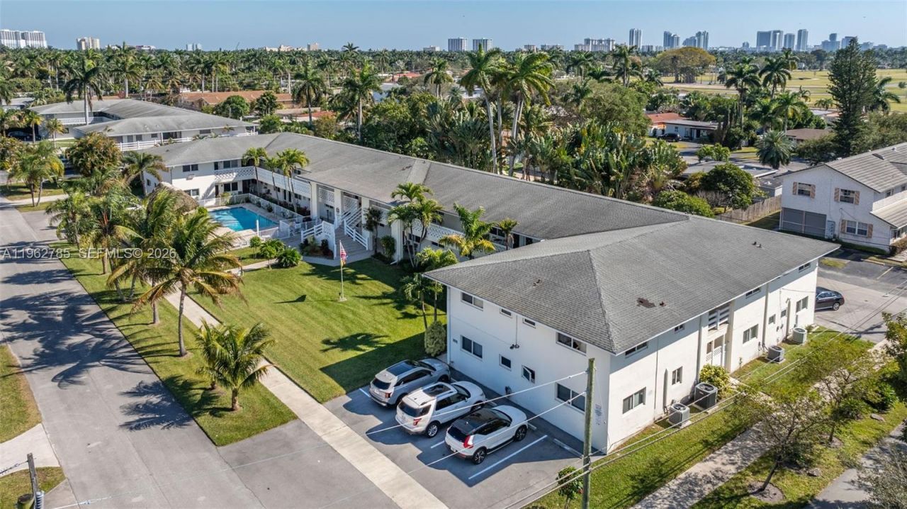 1446 Hayes St , Unit 9, Hollywood, FL 33020 Photo