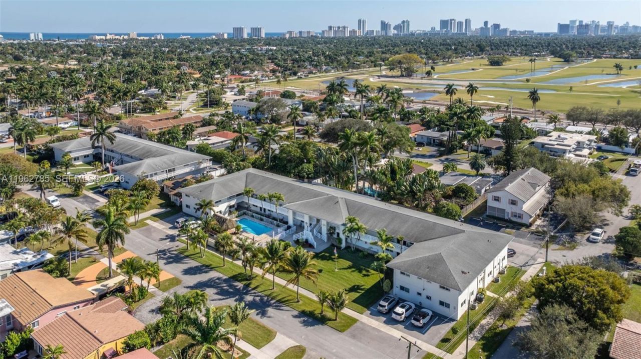 1446 Hayes St , Unit 9, Hollywood, FL 33020 Photo