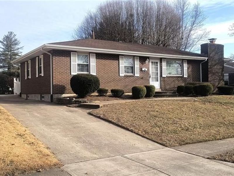 1715 Sioux Drive, Xenia, OH 45385 Photo 1