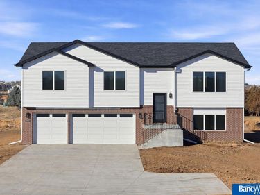 5024 N 35Th Court, Lincoln, NE 68504