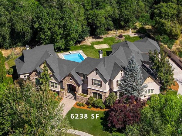 1450 E Covey Run Ct, Eagle, ID 83616