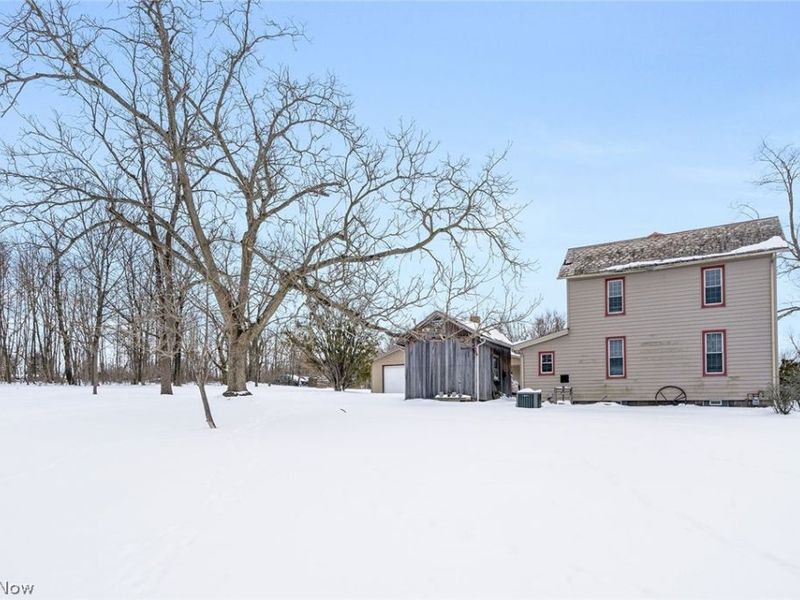 10725 Struthers Road, New Middletown, OH 44442 Photo 12