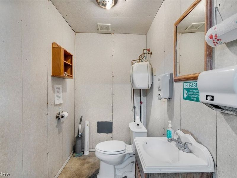 10725 Struthers Road, New Middletown, OH 44442 Photo 35