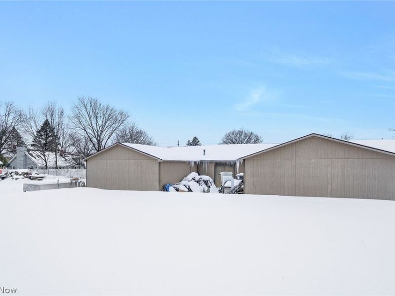 10725 Struthers Road, New Middletown, OH 44442 Photo 8