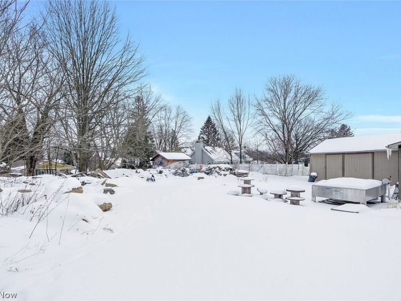 10725 Struthers Road, New Middletown, OH 44442 Photo 9