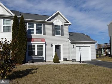 3751 ROLLING HILLS DRIVE, GREENCASTLE, PA 17225