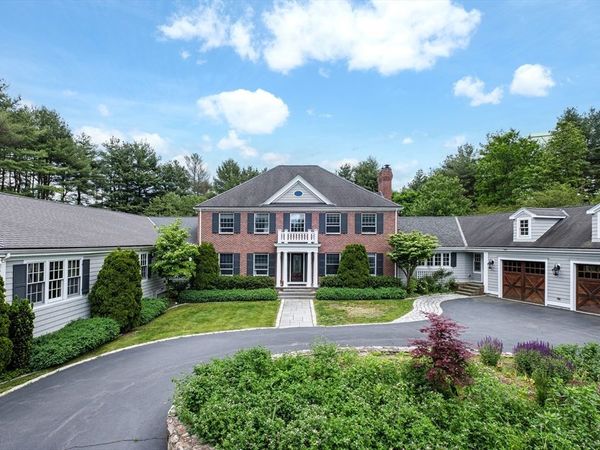 568 Wellesley St, Weston, MA 02493