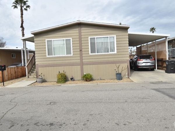 60 Cinnamon Lane, Bakersfield, CA 93308
