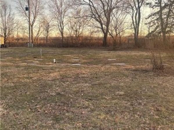 908 Harland Court, Perry, KS 66073