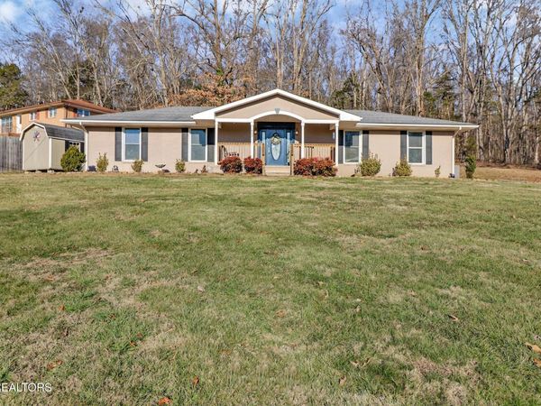 400 Woodland St, Livingston, TN 38570