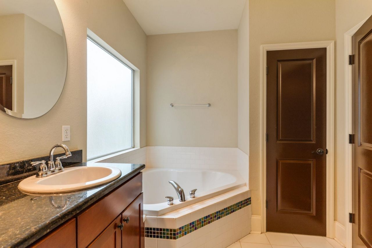 380 E Bradford Road, Unit -, Tallahassee, FL 32303 Photo