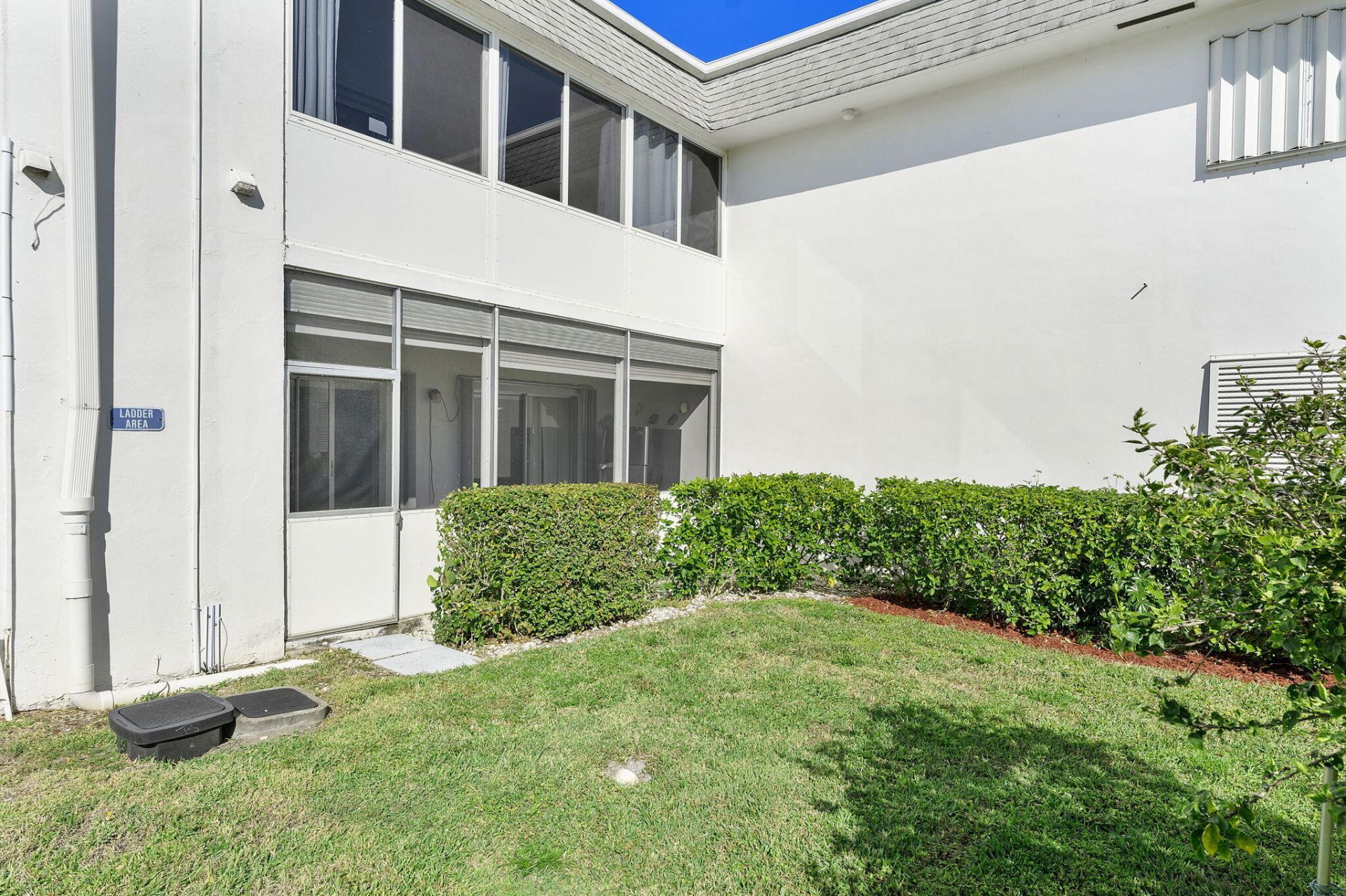 3322 Cynthia Lane, Unit 102, Lake Worth Beach, FL 33461 Photo