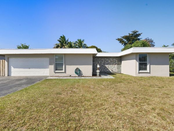 7907 NW 66th Terrace, Tamarac, FL 33321