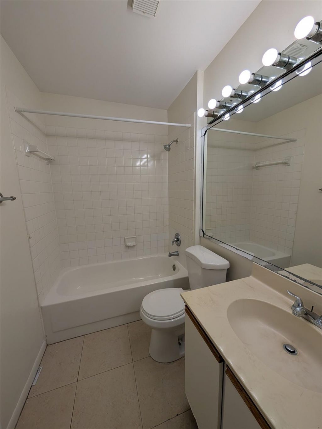 5741 Riverside Drive, Unit 201, Coral Springs, FL 33067 Photo