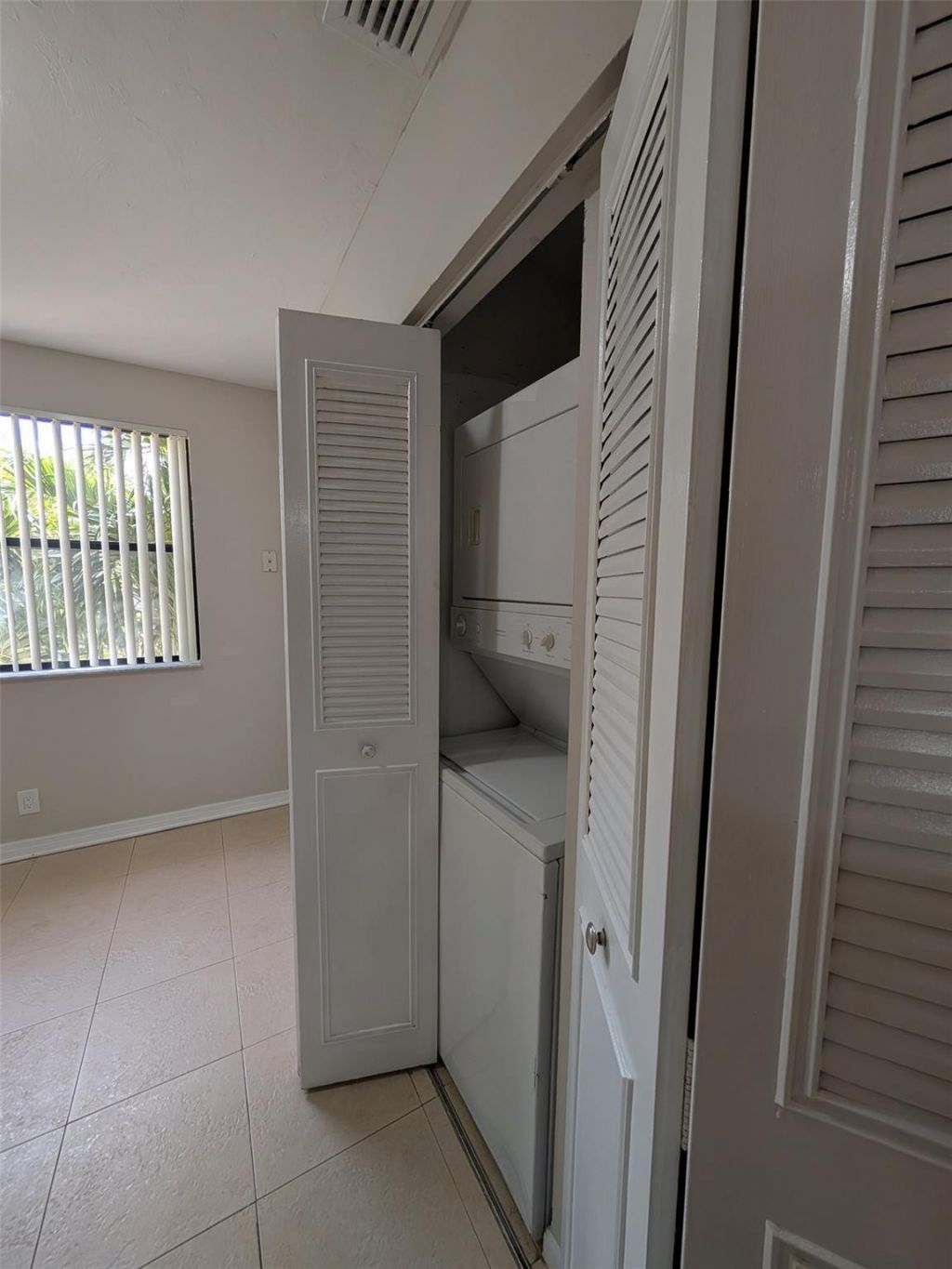 5741 Riverside Drive, Unit 201, Coral Springs, FL 33067 Photo