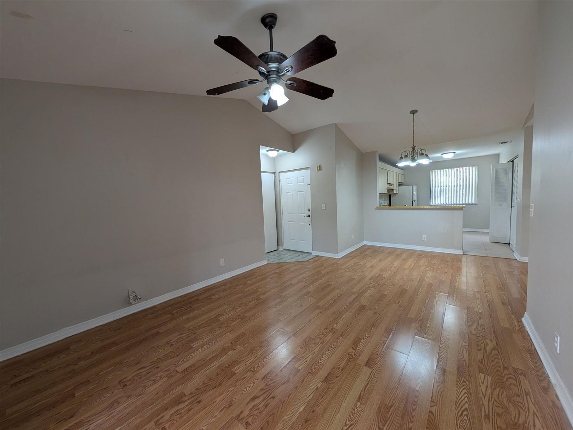 5741 Riverside Drive, Unit 201, Coral Springs, FL 33067 Photo