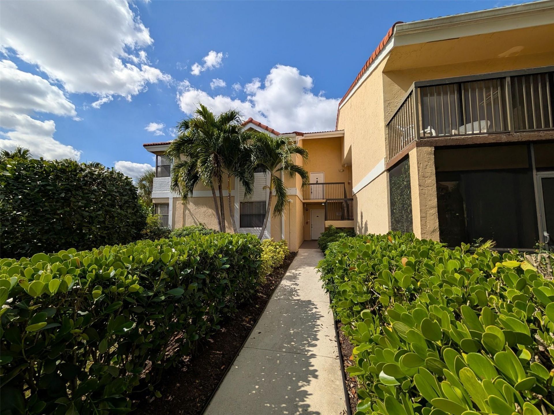 5741 Riverside Drive, Unit 201, Coral Springs, FL 33067 Photo
