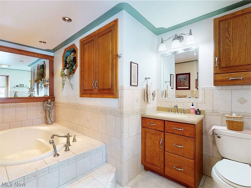 4804 White Oaks Drive, Steubenville, OH 43953 Photo 22