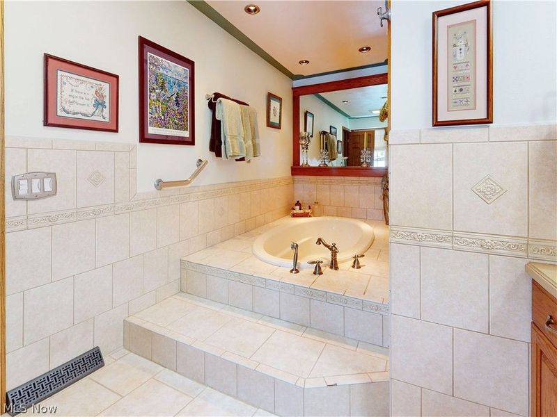 4804 White Oaks Drive, Steubenville, OH 43953 Photo 38