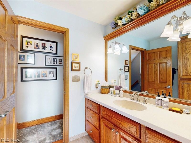 4804 White Oaks Drive, Steubenville, OH 43953 Photo 40