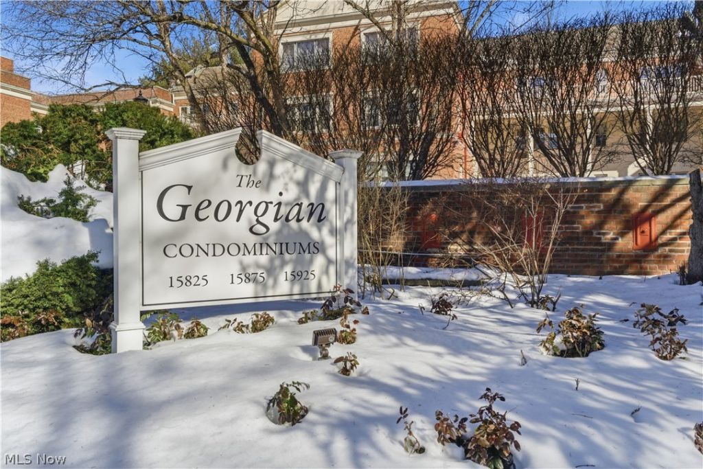 15875 Van Aken Boulevard, Unit 302C, Shaker Heights, OH 44120 Main Photo