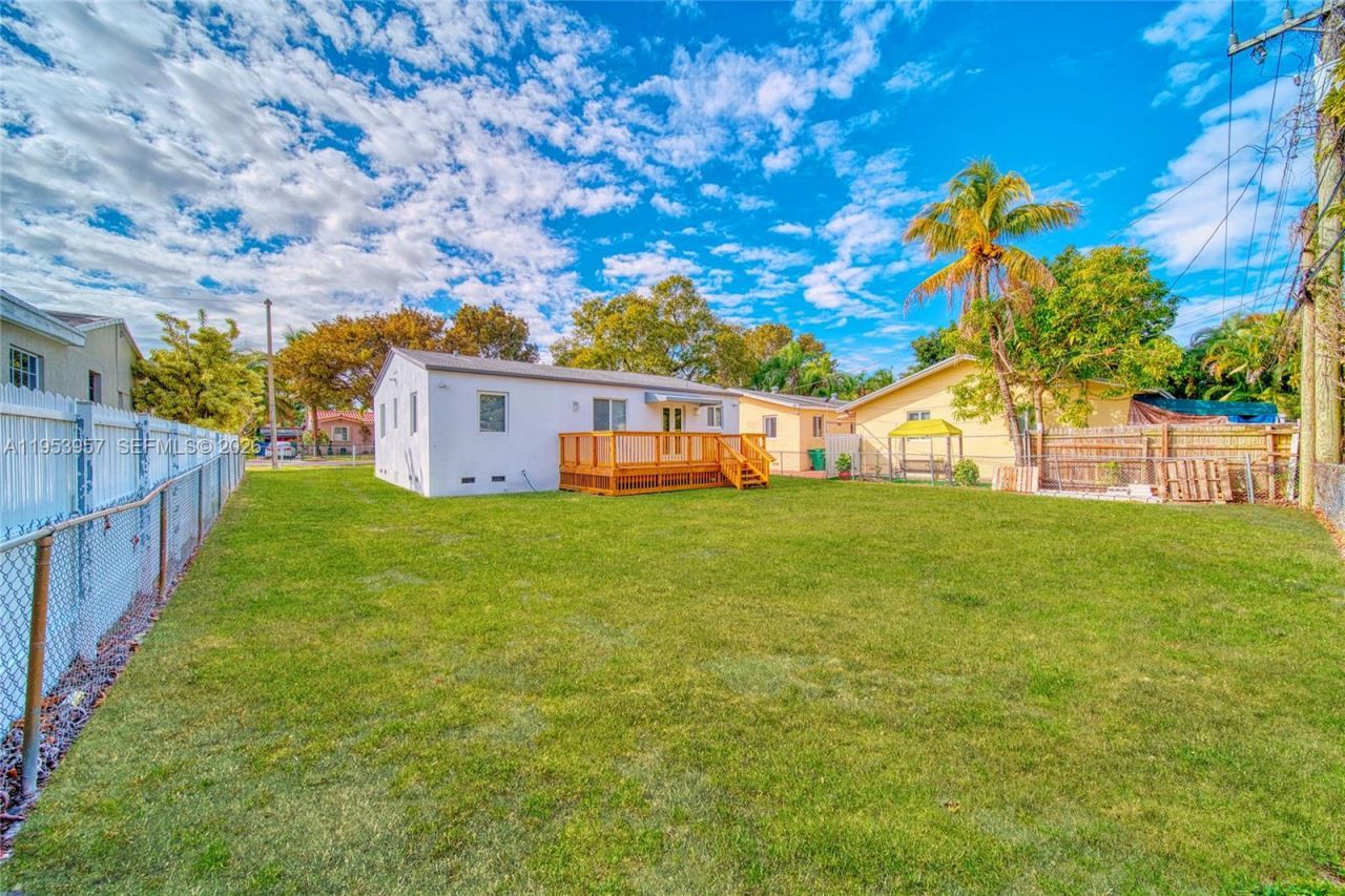 4345 SW 5th Ter, Miami, FL 33134 Photo