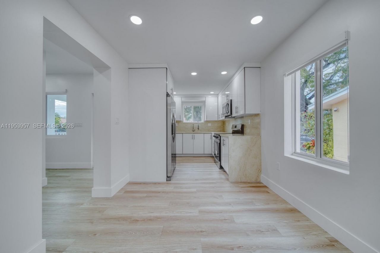 4345 SW 5th Ter, Miami, FL 33134 Photo