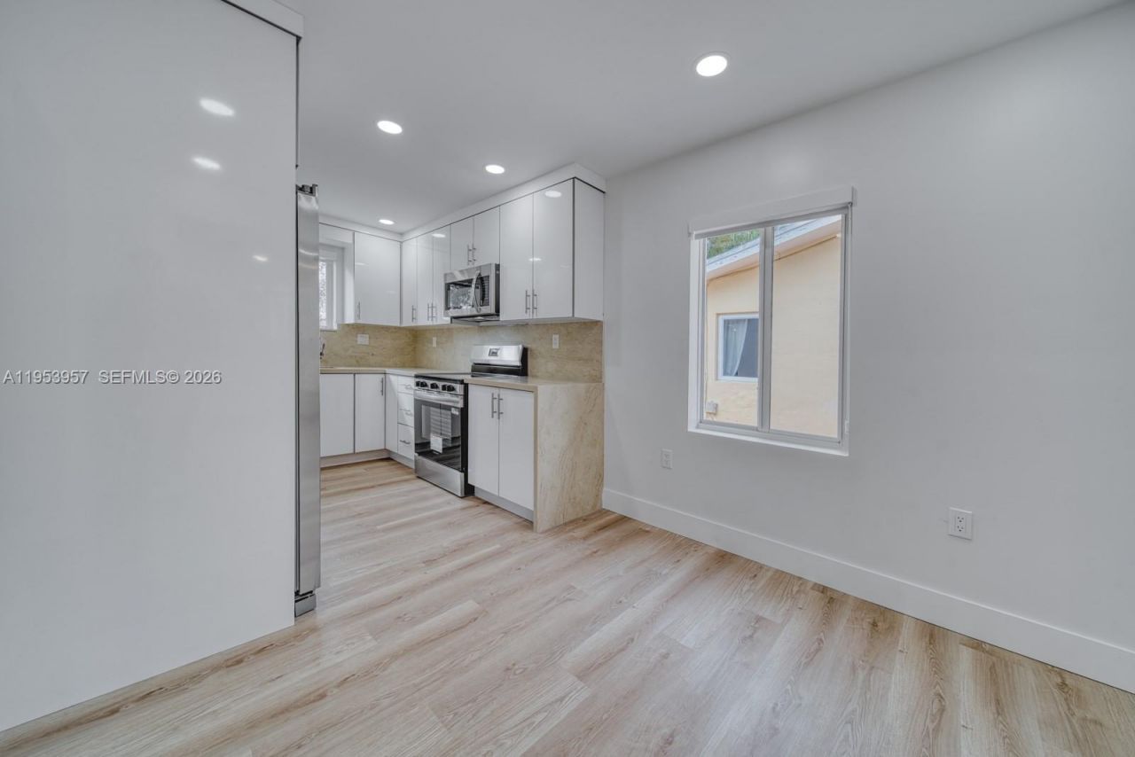 4345 SW 5th Ter, Miami, FL 33134 Photo