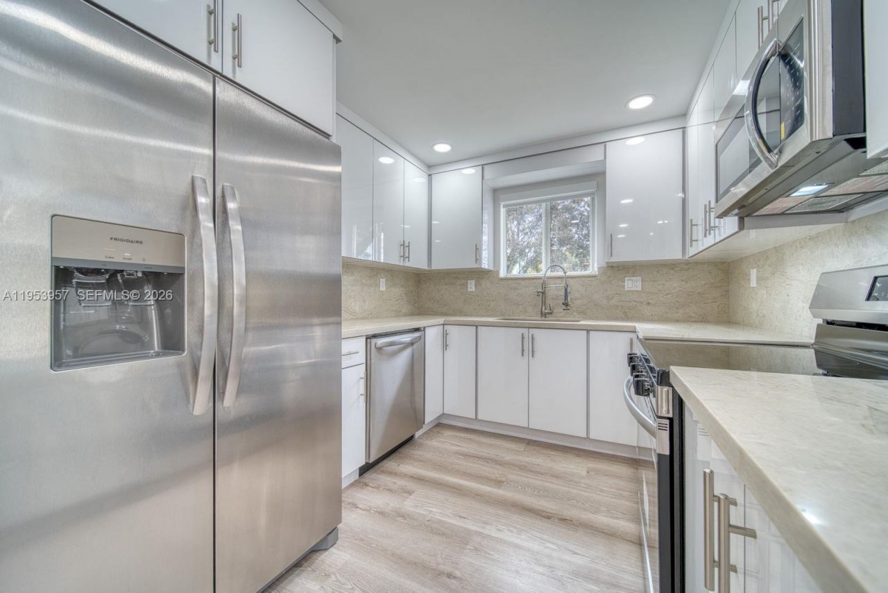 4345 SW 5th Ter, Miami, FL 33134 Photo