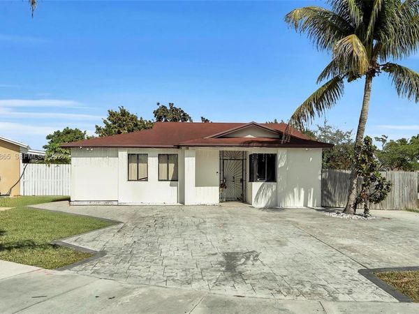 12201 SW 194th Ter, Miami, FL 33177