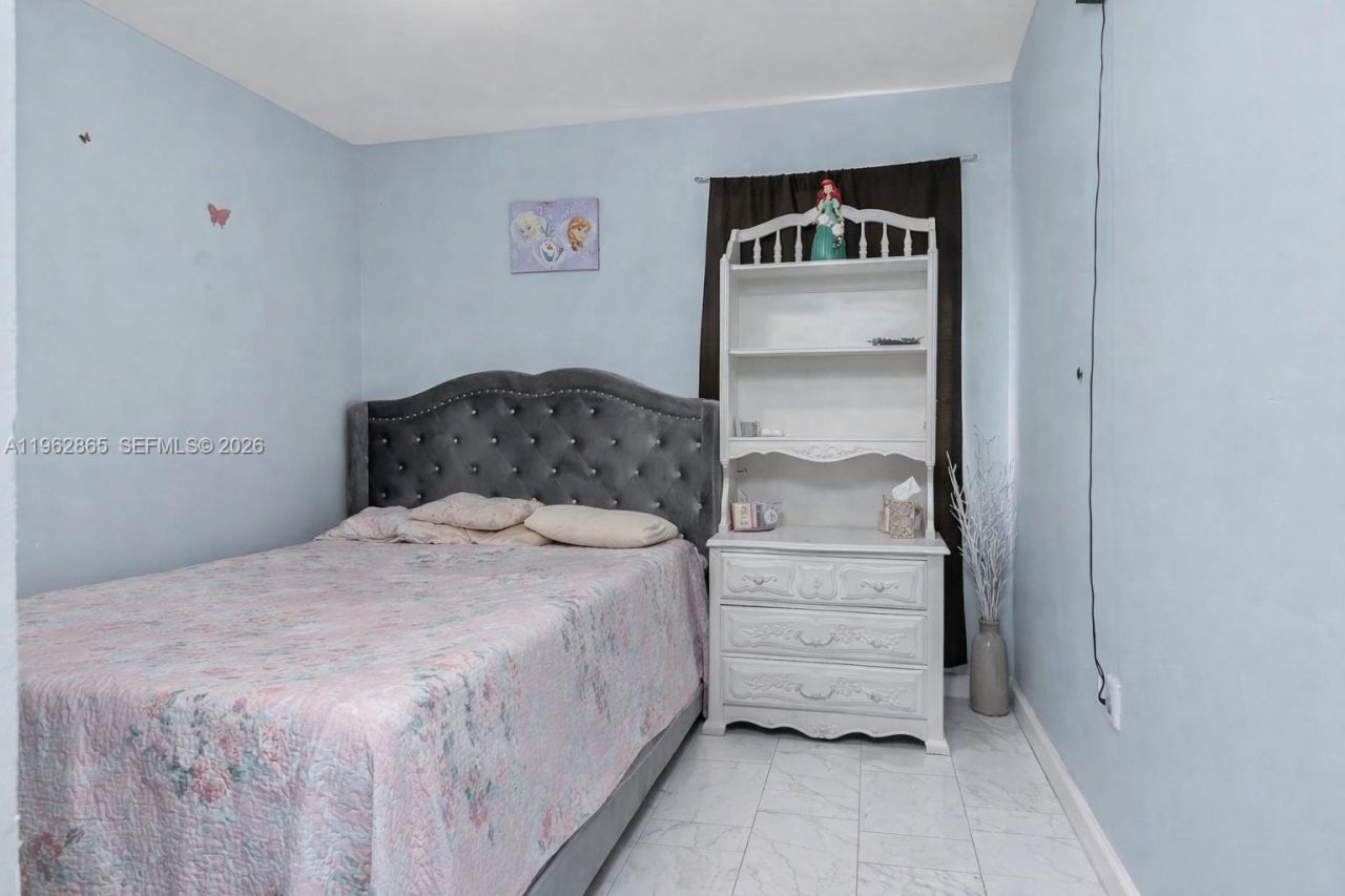 12201 SW 194th Ter, Miami, FL 33177 Photo