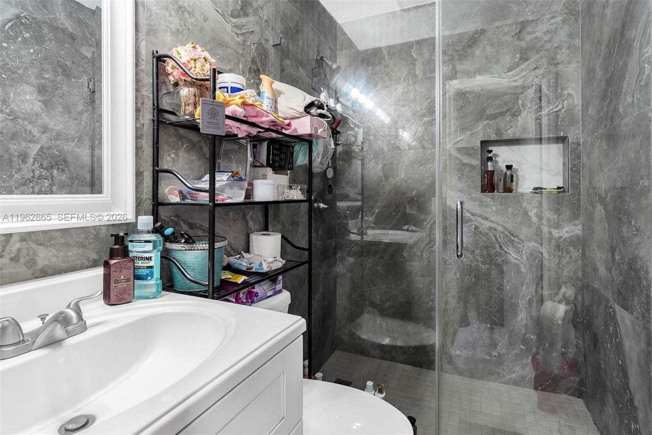 12201 SW 194th Ter, Miami, FL 33177 Photo